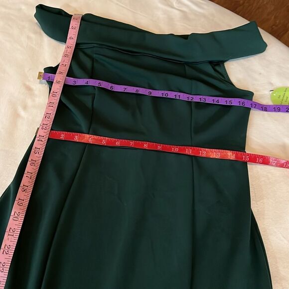 Windsor Hunter Green Formal Dress Gown Large Off Shoulder Sleeveless Slit Maxi - Picture 14 of 14